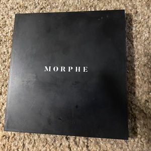 Morphe 25B Pallet